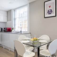 Отель Leicester Square - Covent Garden Apt в номере