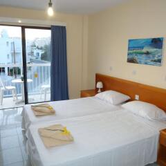 Marisa Hotel Apartments комната для гостей