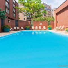 Отель Holiday Inn Washington Georgetown Hotel США, Вашингтон - отзывы, цены и фото номеров - забронировать отель Holiday Inn Washington Georgetown Hotel онлайн бассейн