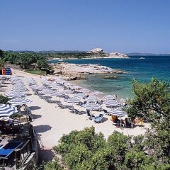 Отель Grand Hotel Smeraldo Beach Италия, Байя-Сардиния - 1 отзыв об отеле, цены и фото номеров - забронировать отель Grand Hotel Smeraldo Beach онлайн пляж