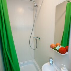 Гостиница Hostel V Peterburge в Санкт-Петербурге 12 отзывов об отеле, цены и фото номеров - забронировать гостиницу Hostel V Peterburge онлайн Санкт-Петербург ванная фото 3