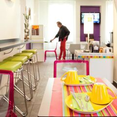 Отель Ibis Styles Pigalle Montmartre Париж гостиничный бар