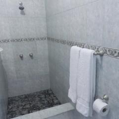 Отель Garant & Suites Доминикана, Бока Чика - отзывы, цены и фото номеров - забронировать отель Garant & Suites онлайн ванная фото 2