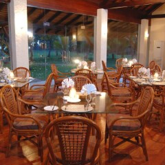Отель Hibiscus Beach Hotel & Villas Шри-Ланка, Ваддува - отзывы, цены и фото номеров - забронировать отель Hibiscus Beach Hotel & Villas онлайн питание