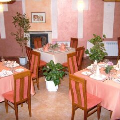 Отель Family Hotel Gabrovo Болгария, Боженци - отзывы, цены и фото номеров - забронировать отель Family Hotel Gabrovo онлайн помещение для мероприятий