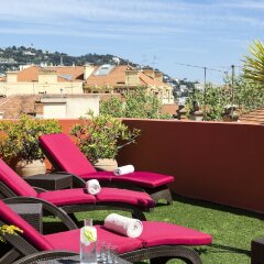 Отель Citadines Croisette Cannes Франция, Канны - 8 отзывов об отеле, цены и фото номеров - забронировать отель Citadines Croisette Cannes онлайн бассейн
