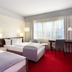 Отель Holiday Inn Berlin Airport - Conference Centre Шёнефельд фото 10