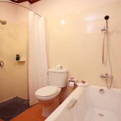 Отель Horizon Patong Beach Resort & Spa Таиланд, Пхукет - 7 отзывов об отеле, цены и фото номеров - забронировать отель Horizon Patong Beach Resort & Spa онлайн ванная фото 3