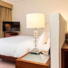 Отель Hilton Warsaw City Польша, Варшава - 11 отзывов об отеле, цены и фото номеров - забронировать отель Hilton Warsaw City онлайн удобства в номере фото 2