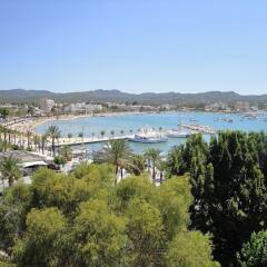 Апартаменты The Blue Apartments by Ibiza Feeling - Adult Only пляж