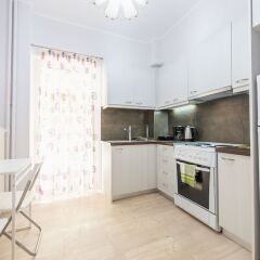 Апартаменты Central & Cozy Apartment With Balcony в номере