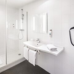 Отель ibis Brussels Centre Gare Midi ванная
