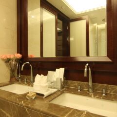 Отель Tang Dynasty West Market Hotel Xian Китай, Сиань - отзывы, цены и фото номеров - забронировать отель Tang Dynasty West Market Hotel Xian онлайн ванная фото 2