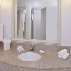 Hilton Garden Inn Yuma Pivot Point in Yuma, United States of America from 252$, photos, reviews - zenhotels.com bathroom