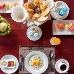 Отель Royal Airstrip Hotel Мьянма, Хехо - отзывы, цены и фото номеров - забронировать отель Royal Airstrip Hotel онлайн питание фото 3