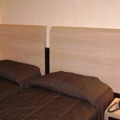 Отель Euro House Rome Airport Италия, Фьюмичино - 1 отзыв об отеле, цены и фото номеров - забронировать отель Euro House Rome Airport онлайн комната для гостей фото 5