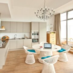 Отель Smartflats Design Antwerp Central Антверпен комната для гостей фото 5
