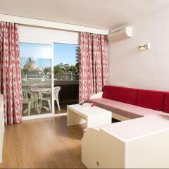 Отель Aparthotel Cabau Aquasol комната для гостей