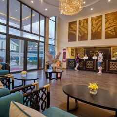 Freesia Hotel развлечения