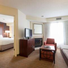 Отель Residence Inn Columbus Worthington комната для гостей фото 3