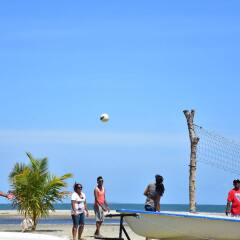 Отель Club Fiji Resort Фиджи, Вити-Леву - отзывы, цены и фото номеров - забронировать отель Club Fiji Resort онлайн спортивное сооружение