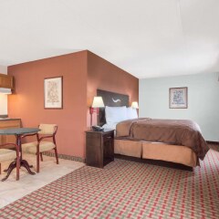 Отель Days Inn Lebanon Fort Indiantown Gap удобства в номере