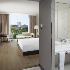 Отель Hilton Tallinn Park Таллин комната для гостей фото 4