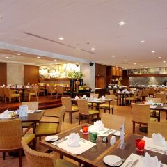 Отель Hilton Phuket Arcadia Resort and Spa Пхукет питание
