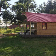 Отель Sevan Lake Cottages