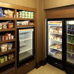 Отель Fairfield Inn & Suites by Marriott Meridian развлечения