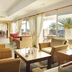 Отель Akti Beach Village Resort гостиничный бар