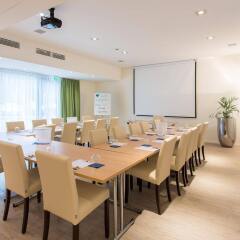 Отель Holiday Inn Express Neunkirchen помещение для мероприятий фото 2