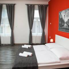 Апартаменты Welcome Apartment on V Tunich комната для гостей фото 4