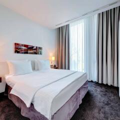 Отель Hilton Garden Inn Stuttgart Neckar Park комната для гостей фото 5