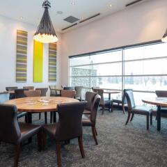 Отель Sandman Hotel & Suites Calgary South Канада, Калгари - отзывы, цены и фото номеров - забронировать отель Sandman Hotel & Suites Calgary South онлайн помещение для мероприятий