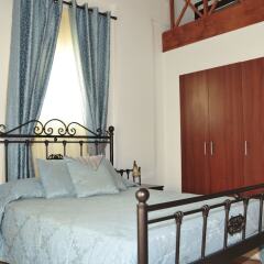 Отель Kalya Suites сейф в номере