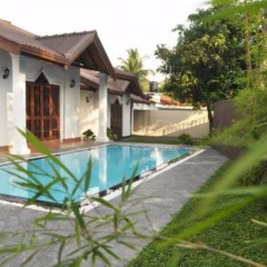 Отель 51 Bungalow бассейн