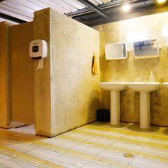 Отель FIRST 1 Boutique House at Sukhumvit 1 удобства в номере