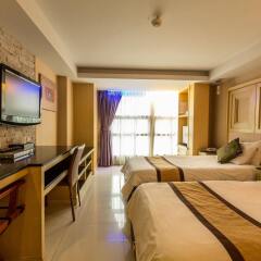 Отель Smart Suites Bangkok Бангкок комната для гостей фото 5