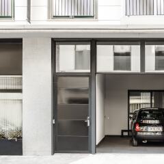 Апартаменты Eric Vökel Boutique Apartments - Atocha Suites парковка
