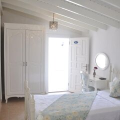 Отель Alacati Balbadem Otel Чешме комната для гостей фото 2