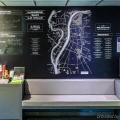 Отель ibis Styles Lyon Confluence Франция, Лион - отзывы, цены и фото номеров - забронировать отель ibis Styles Lyon Confluence онлайн гостиничный бар