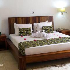 Отель Coconut Grove Beach Resort с домашними животными