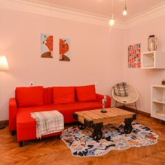 Отель FM Deluxe 2-BDR Apartment - La La Land Болгария, София - отзывы, цены и фото номеров - забронировать отель FM Deluxe 2-BDR Apartment - La La Land онлайн комната для гостей фото 3