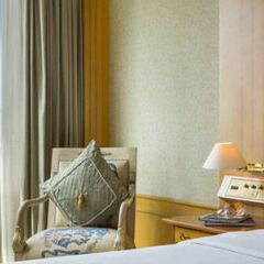 Отель Renaissance Riverside Hotel Saigon Вьетнам, Хошимин - отзывы, цены и фото номеров - забронировать отель Renaissance Riverside Hotel Saigon онлайн удобства в номере фото 2