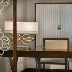 Отель The Ritz-Carlton, Dubai удобства в номере
