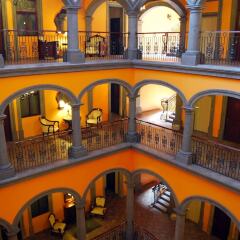 Hotel Morales Historical & Colonial Downtown core балкон