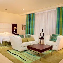 Sofitel Dubai Jumeirah Beach in Dubai, United Arab Emirates from 337$, photos, reviews - zenhotels.com guestroom