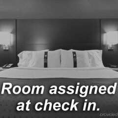 Отель Holiday Inn Calgary-Airport Канада, Калгари - отзывы, цены и фото номеров - забронировать отель Holiday Inn Calgary-Airport онлайн комната для гостей фото 4