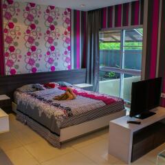 Апартаменты The Gallery Jomtien Beach Apartment Паттайя комната для гостей фото 2
